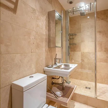 Duplex élégant à : Wifi, Parking Couvert, Proche Commodités Et Navette - Fr-1-694-61 Appartement