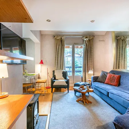 Appartement Duplex élégant à : Wifi, Parking Couvert, Proche Commodités Et Navette - Fr-1-694-61 *